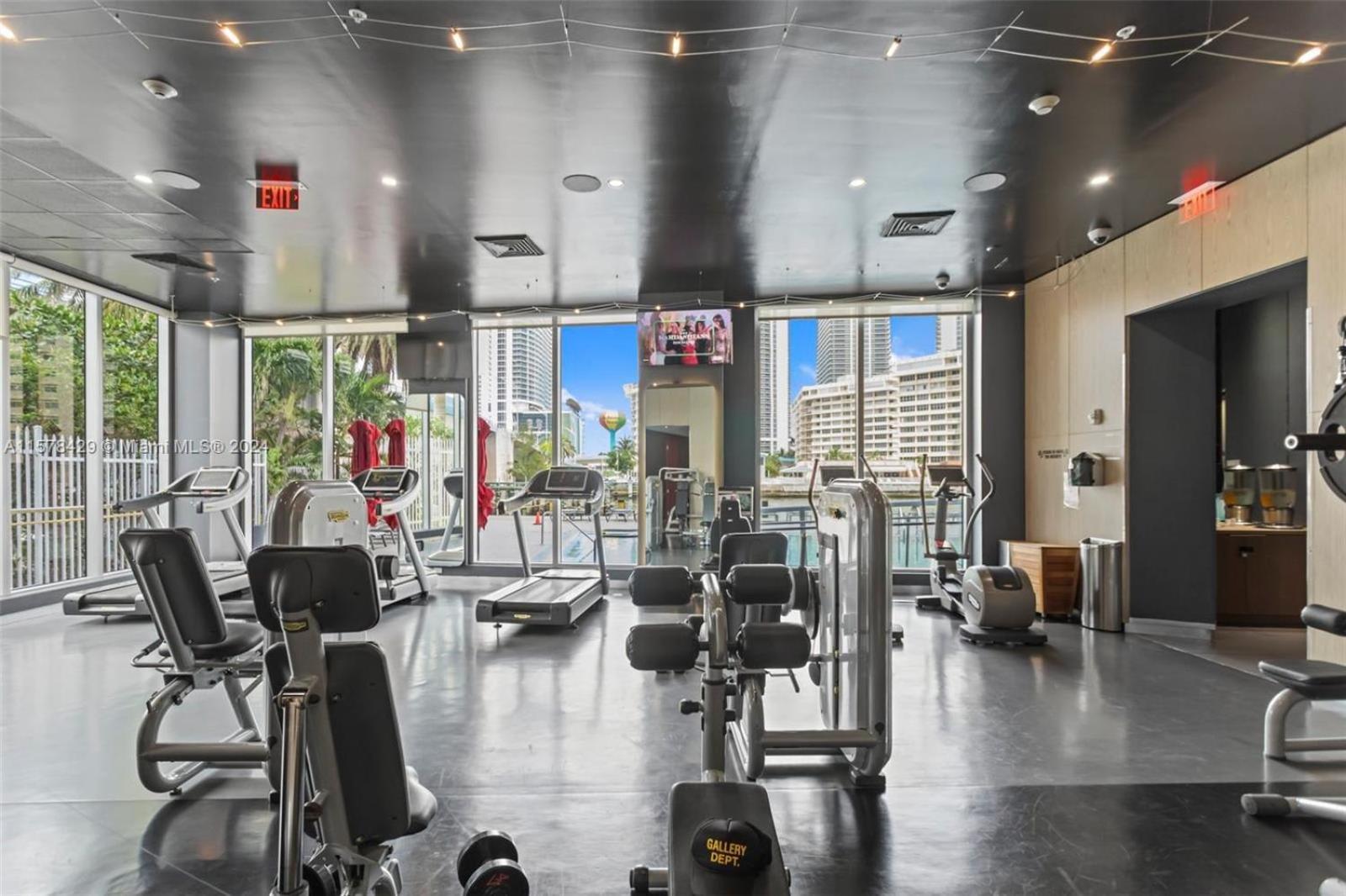 Вилла 2602 E Hallandale Beach Blvd 1 Br Экстерьер фото