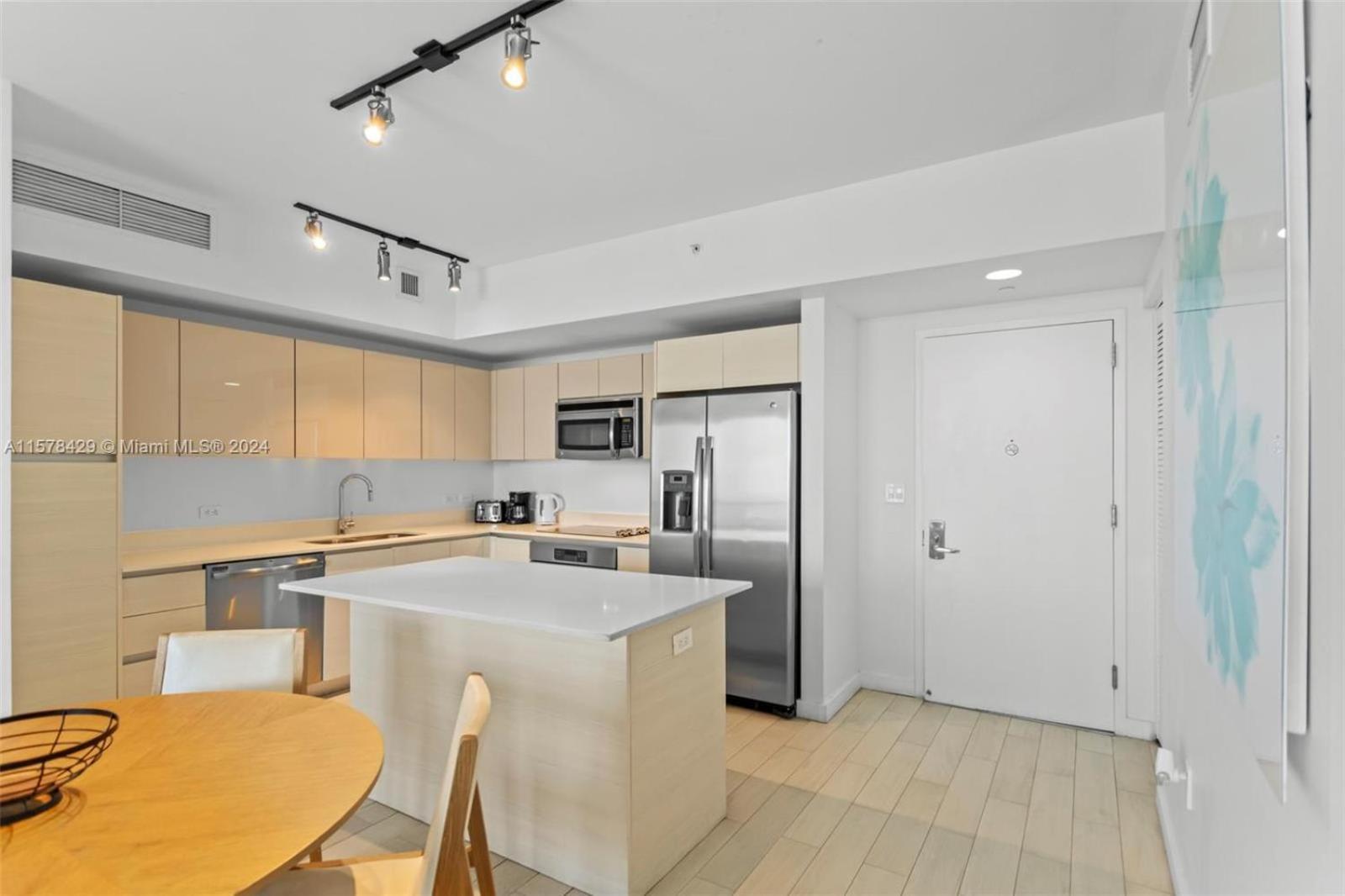Вилла 2602 E Hallandale Beach Blvd 1 Br Экстерьер фото